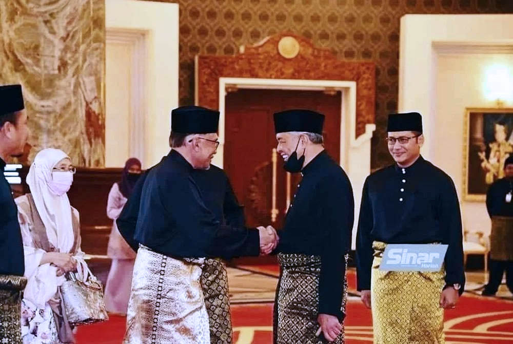 PM Anwar Ibrahim dan Ahmad Zahid Hamidi - Istana Negara Malaysia