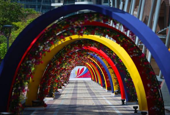Terowong Flora di KLCC – Sidang Kemuncak ASEAN